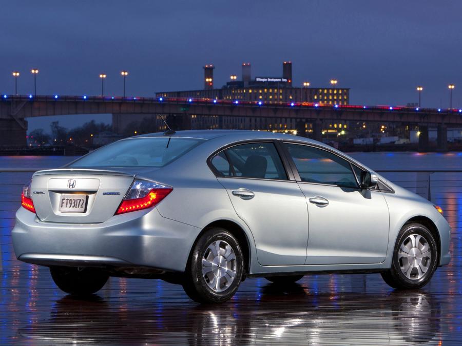  Honda Civic Hybrid 2011 года  (фото 8 из 22)